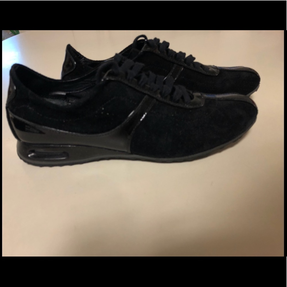NWOT Cole Haan/Nike air sole lightweight sneakers